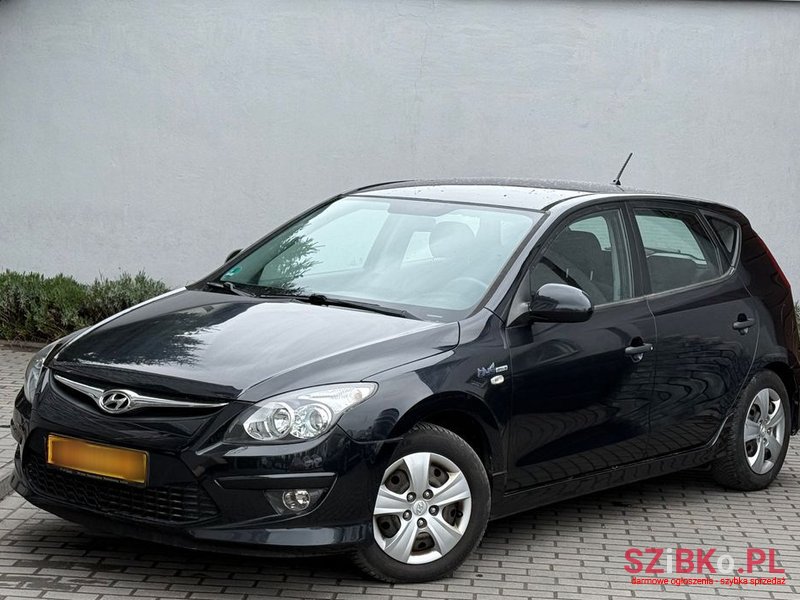 2011' Hyundai i30 photo #2