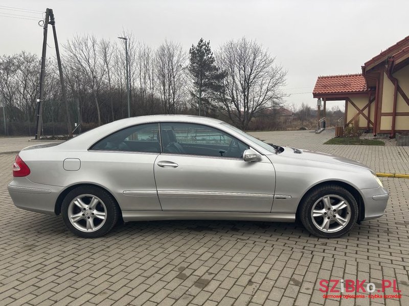 2004' Mercedes-Benz CLK 320 Avantgarde photo #3