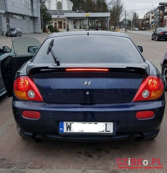 2004' Hyundai Coupe photo #4