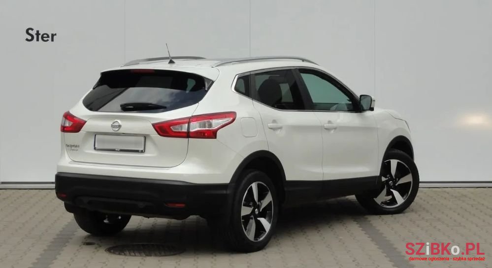 2015' Nissan Qashqai 1.6 Dig-T N-Tec photo #4
