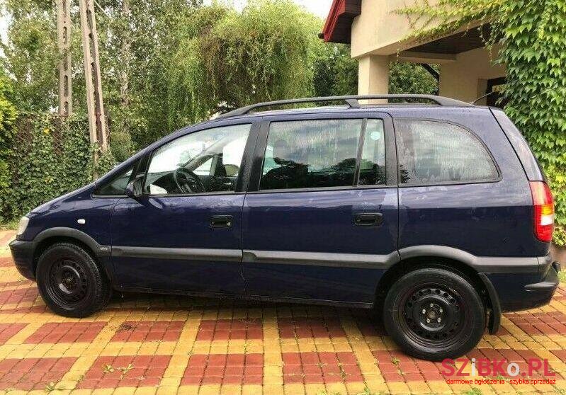 2000' Opel Zafira photo #1