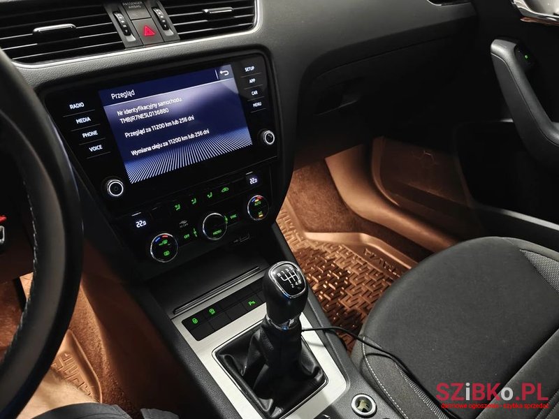 2020' Skoda Octavia 1.5 Tsi Act Ambition photo #5