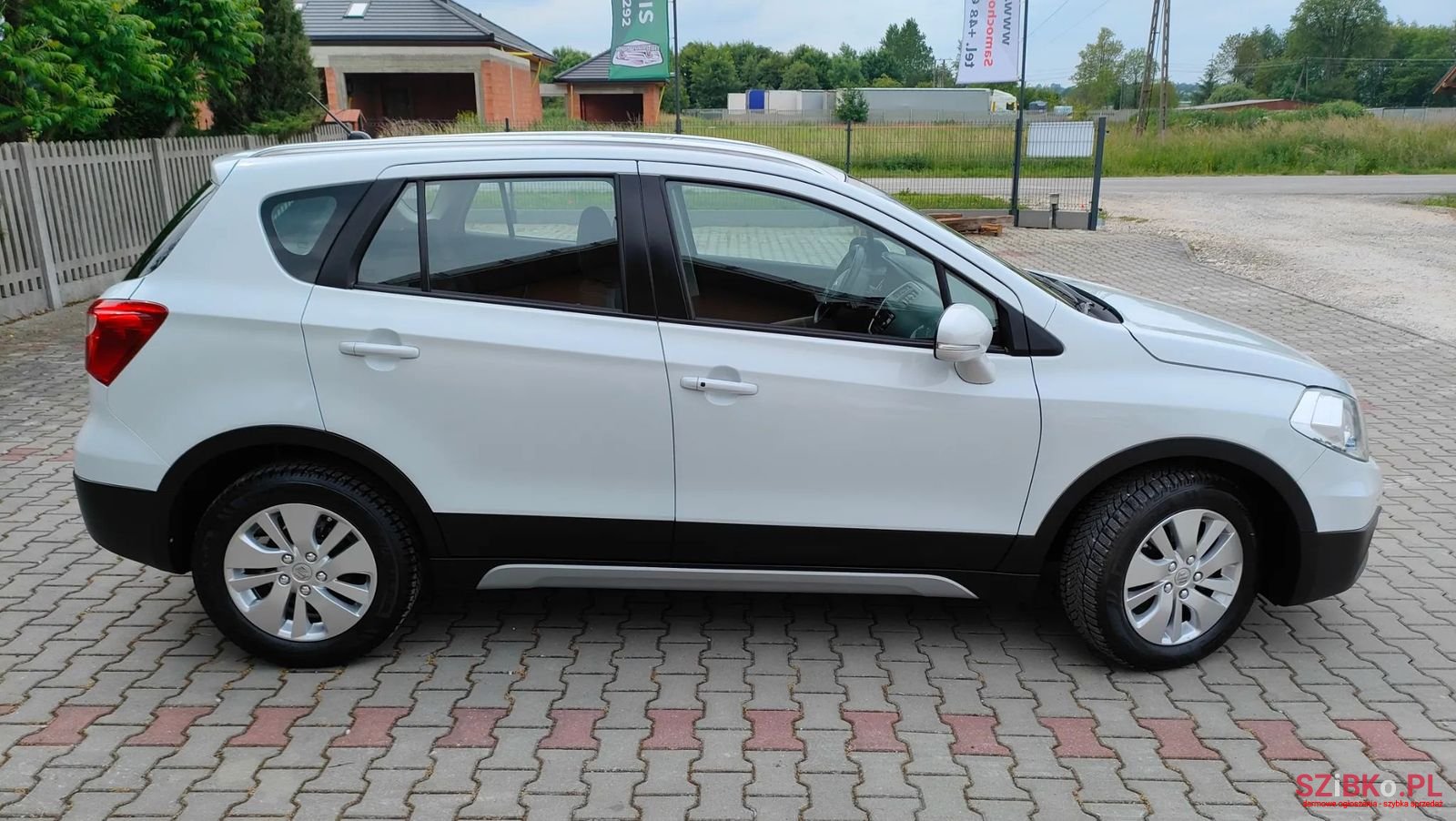 2014' Suzuki SX4 S-Cross photo #6