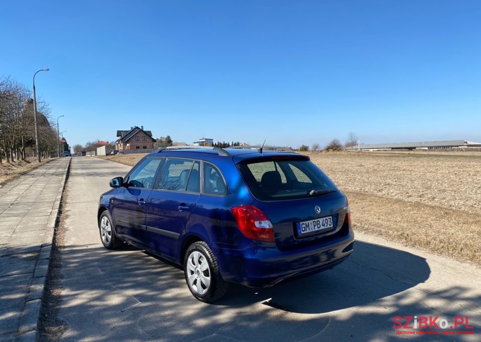 2008' Skoda Fabia photo #4