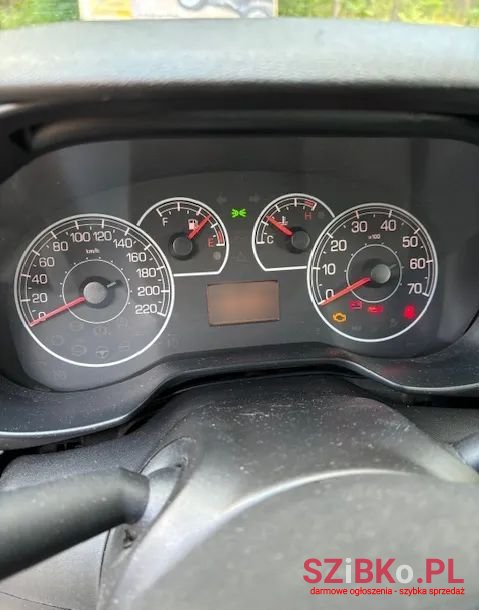 2010' Fiat Grande Punto photo #4