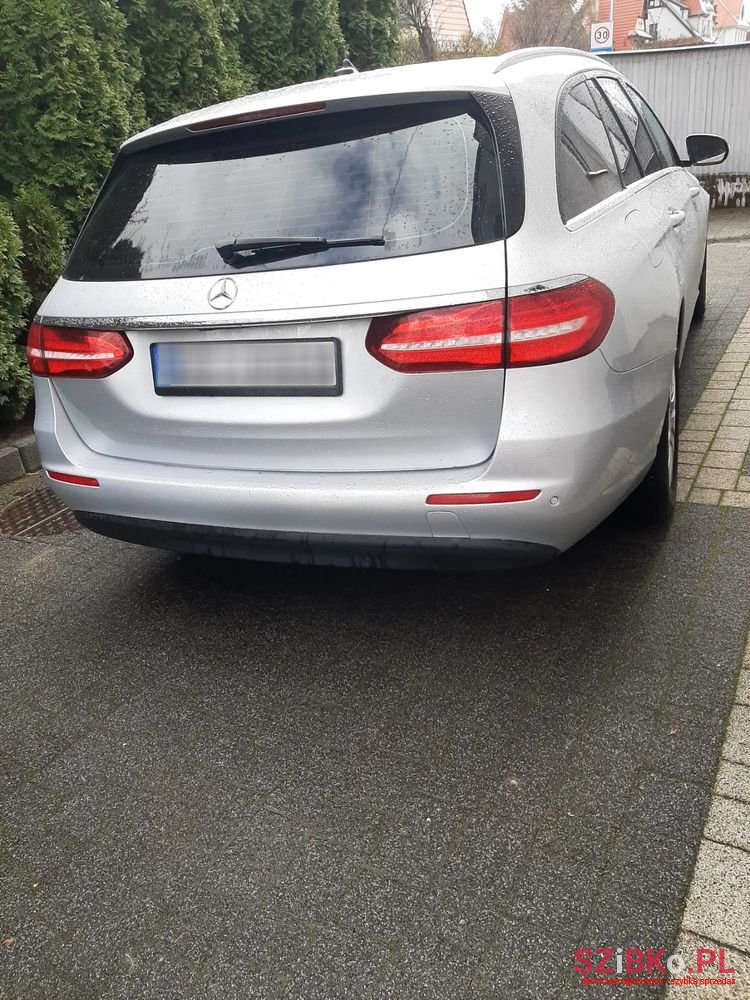 2018' Mercedes-Benz E-Class photo #4