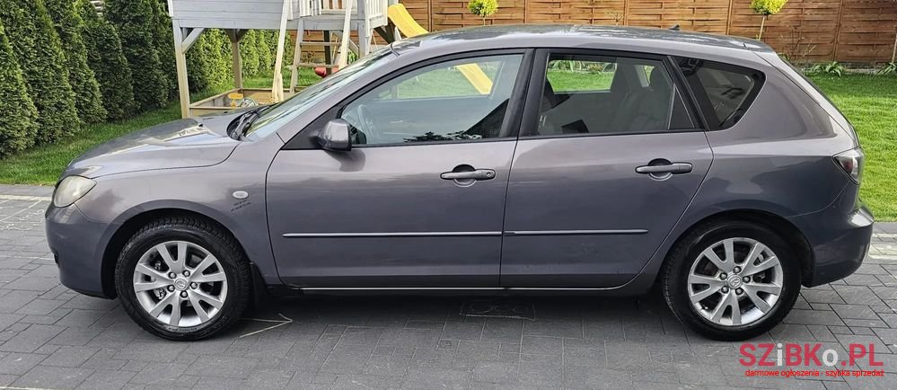 2006' Mazda 3 photo #3