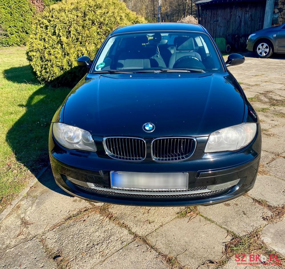 2009' BMW 1 Series photo #1