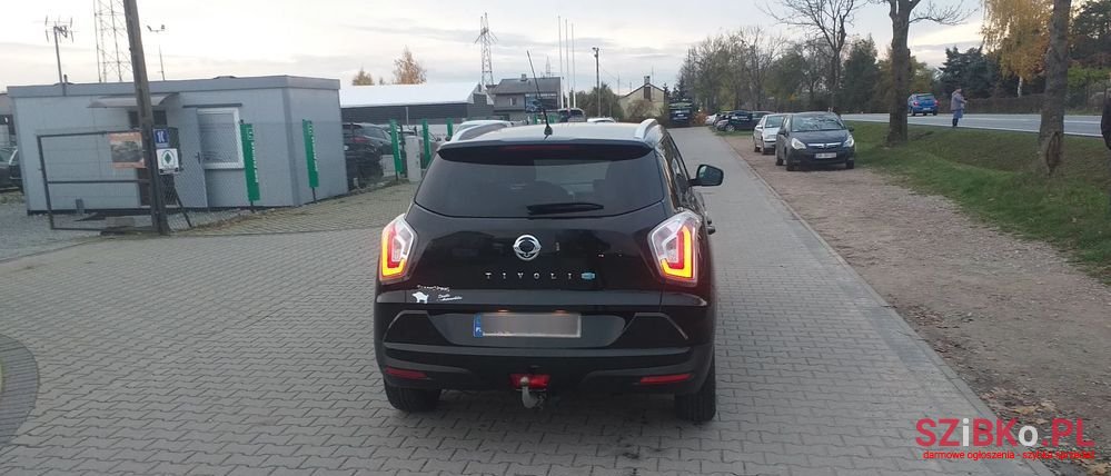 2015' SsangYong Tivoli photo #6