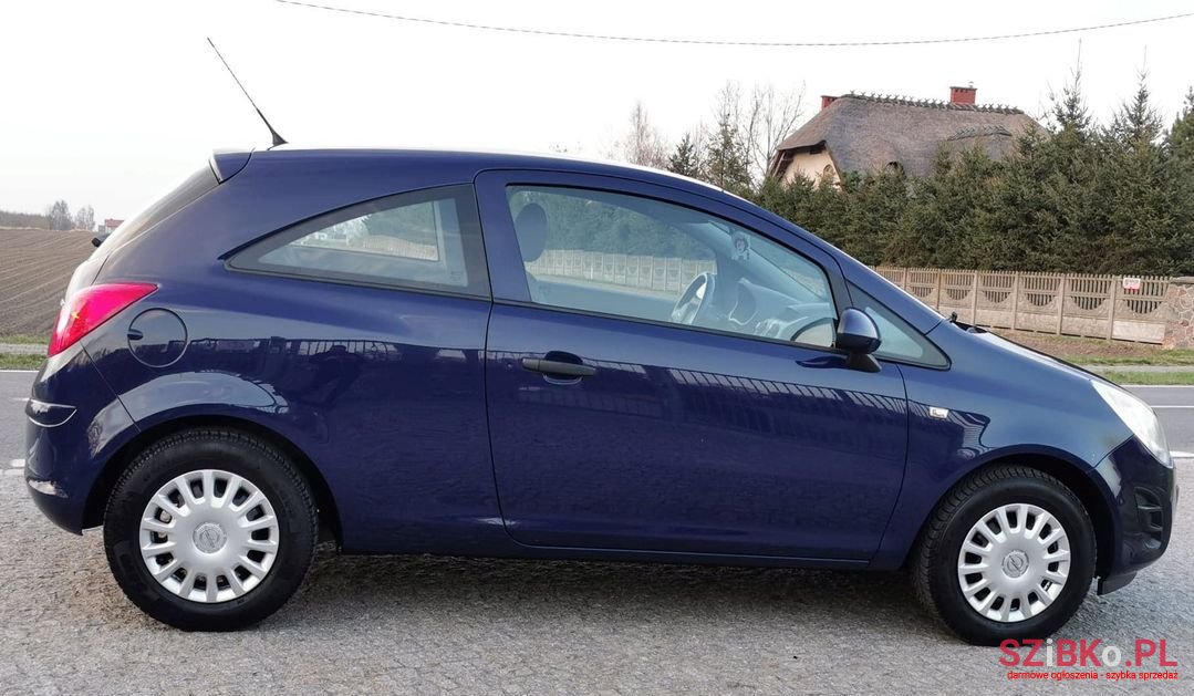 2012' Opel Corsa photo #4