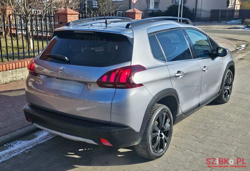 2018' Peugeot 2008 photo #5