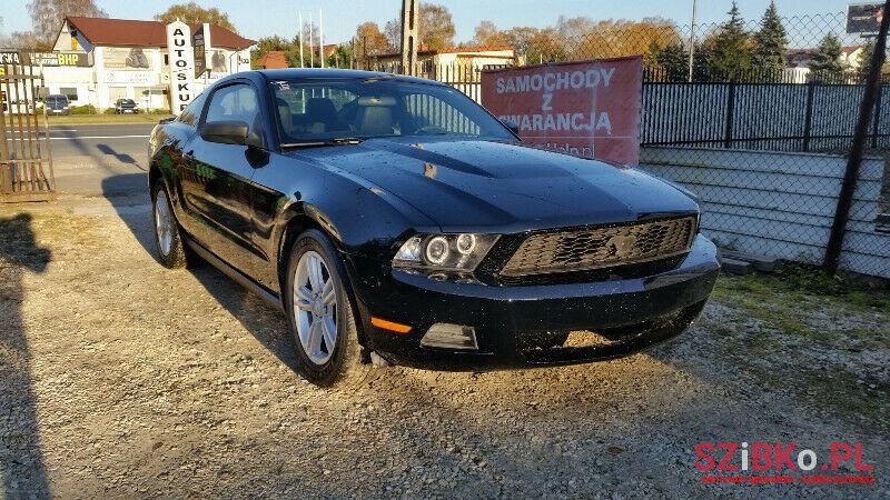 2012' Ford Mustang photo #2