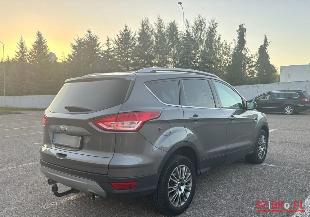 2014' Ford Kuga photo #3