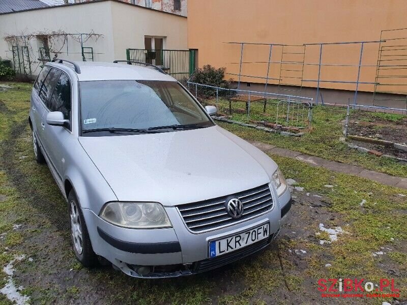 2003' Volkswagen Passat photo #3