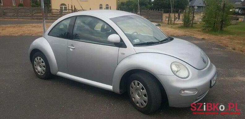 2001' Volkswagen Beetle photo #2
