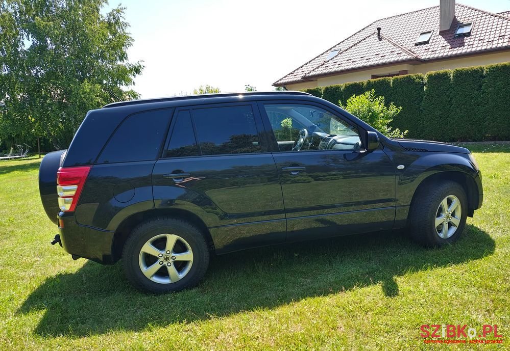 2005' Suzuki Grand Vitara 2.0 photo #5