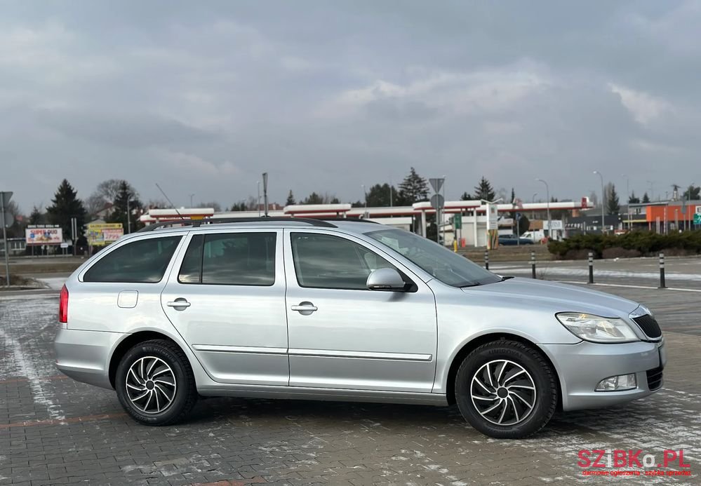2010' Skoda Octavia photo #3