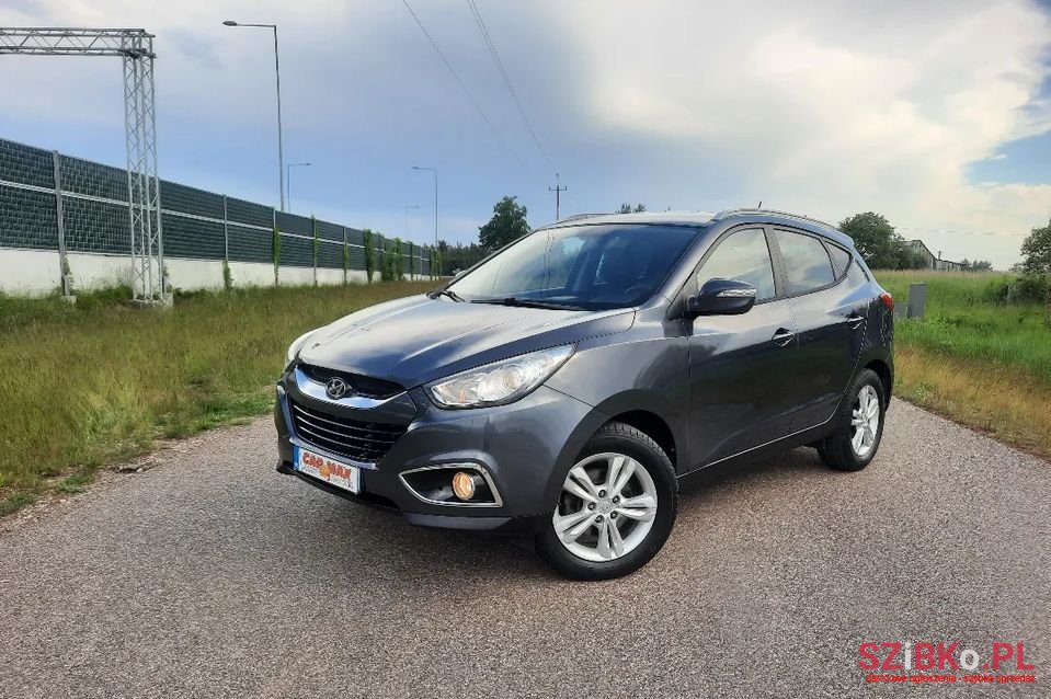 2011' Hyundai ix35 photo #1