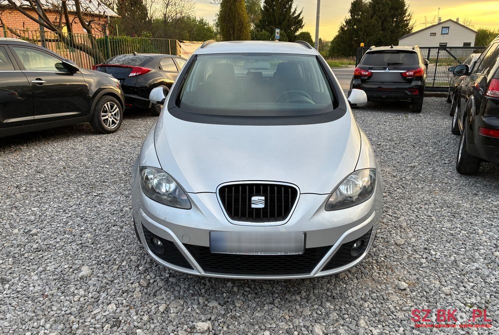 2012' SEAT Altea XL photo #2