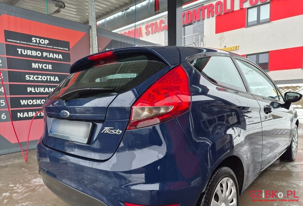 2011' Ford Fiesta 1.25 Ambiente photo #2