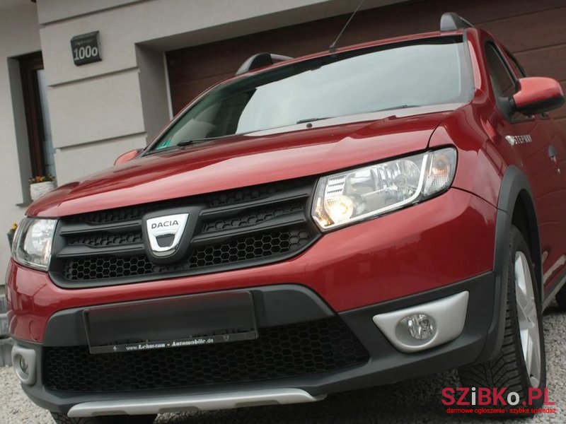 2016' Dacia Sandero Stepway photo #1