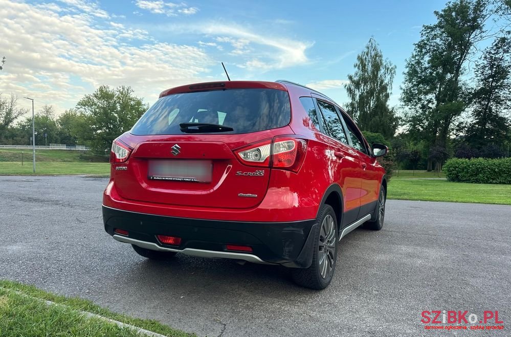 2016' Suzuki SX4 photo #5