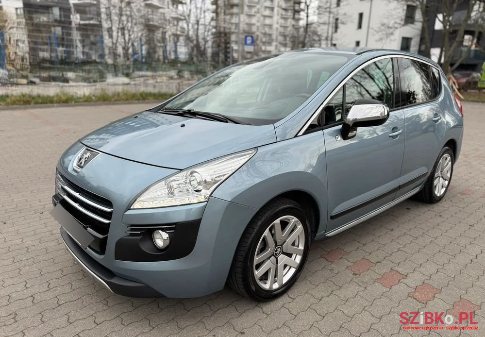 2012' Peugeot 3008 2.0 Hybrid4 photo #4