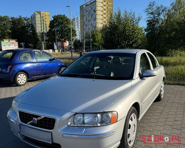 2005' Volvo S60 2.0T Summum photo #1