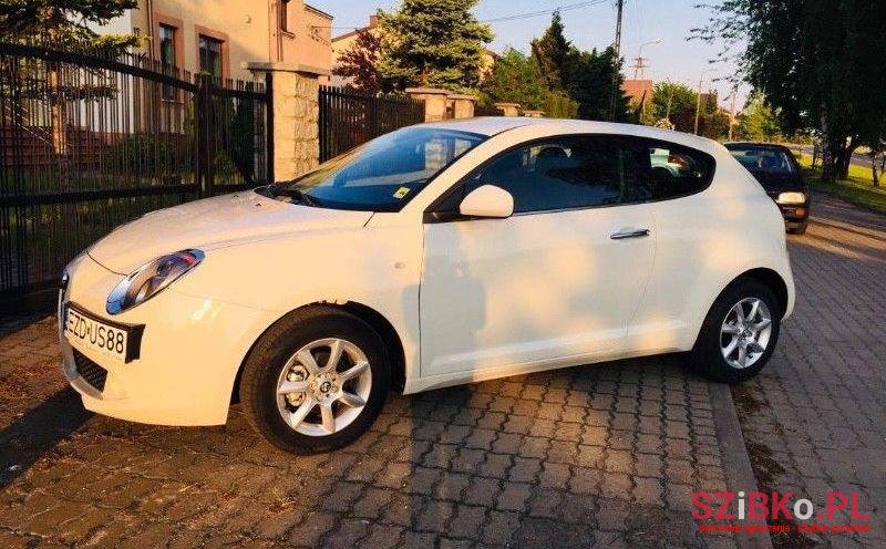 2015' Alfa Romeo photo #1