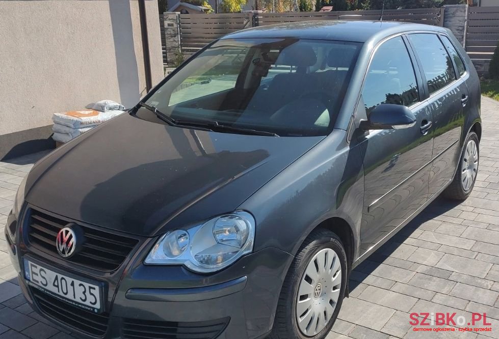 2007' Volkswagen Polo photo #4