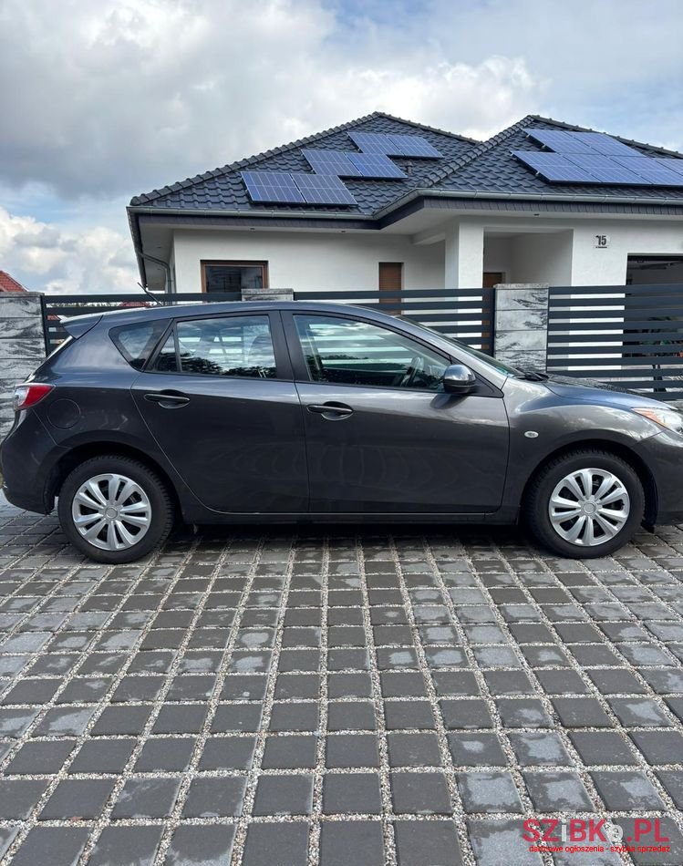 2013' Mazda 3 photo #2