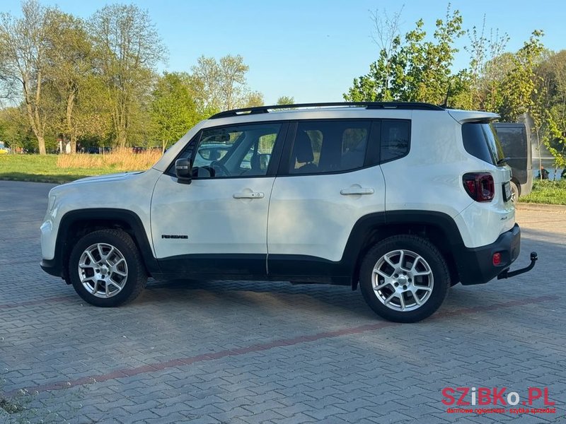 2019' Jeep Renegade photo #5