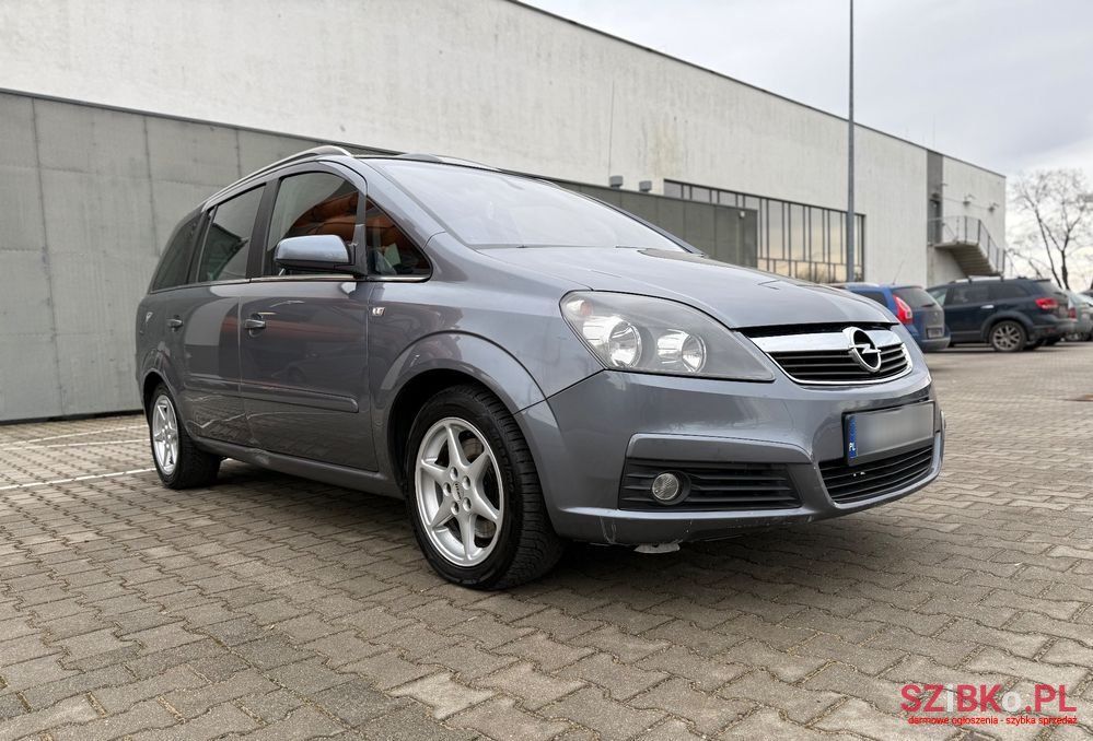2005' Opel Zafira 2.2 Cosmo photo #4