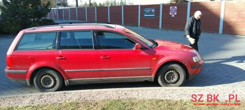 1998' Volkswagen Passat photo #2