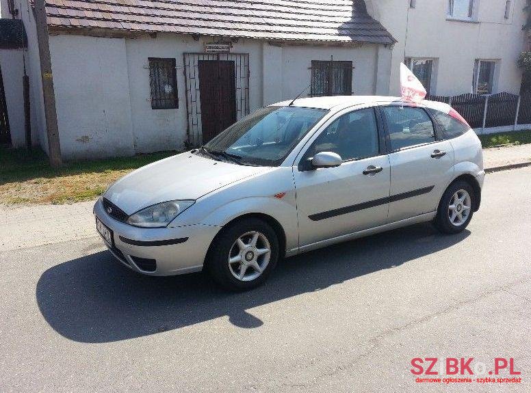 2002' Ford Focus photo #2