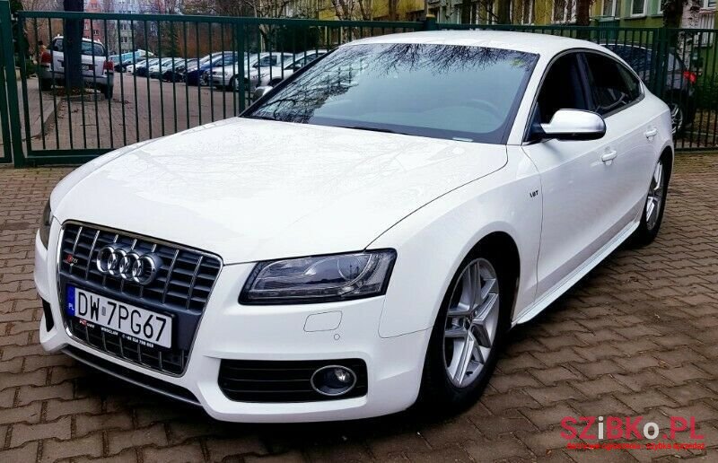 2010' Audi S5 photo #2