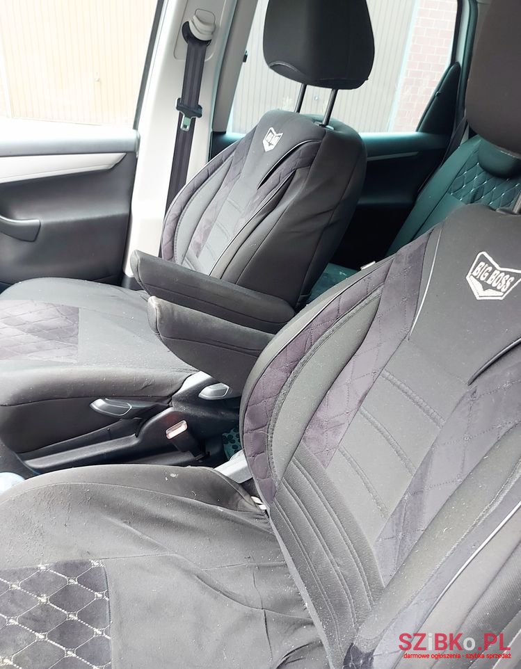 2010' Citroen C4 Picasso photo #4