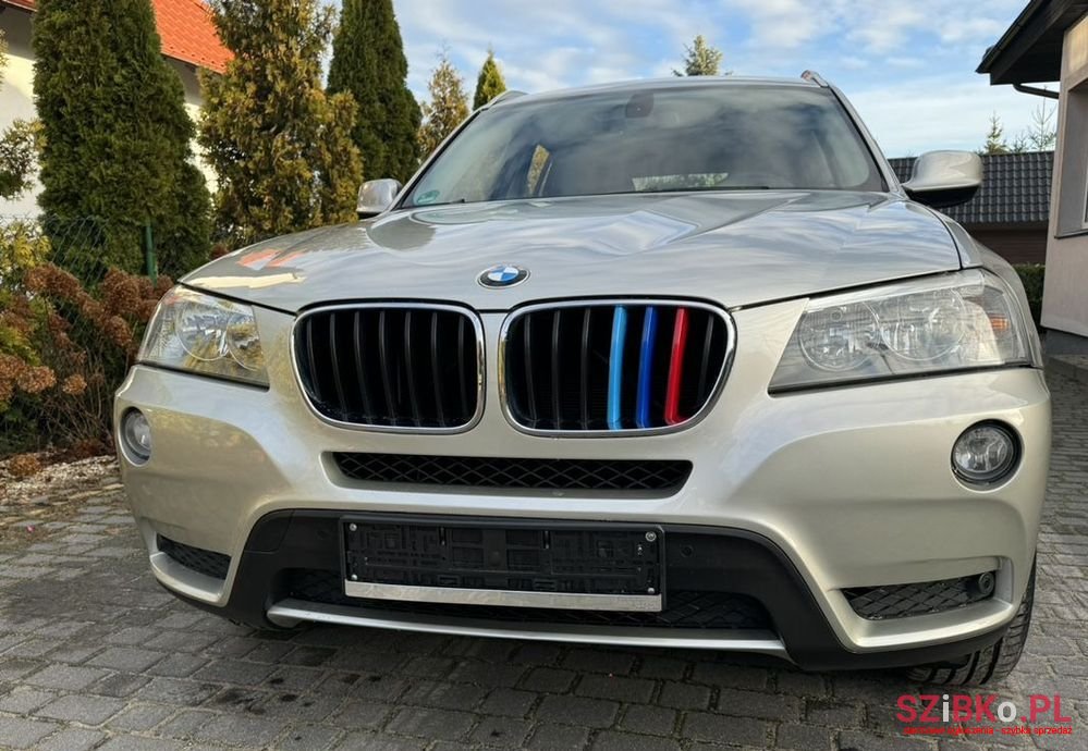 2011' BMW X3 Xdrive20D photo #2