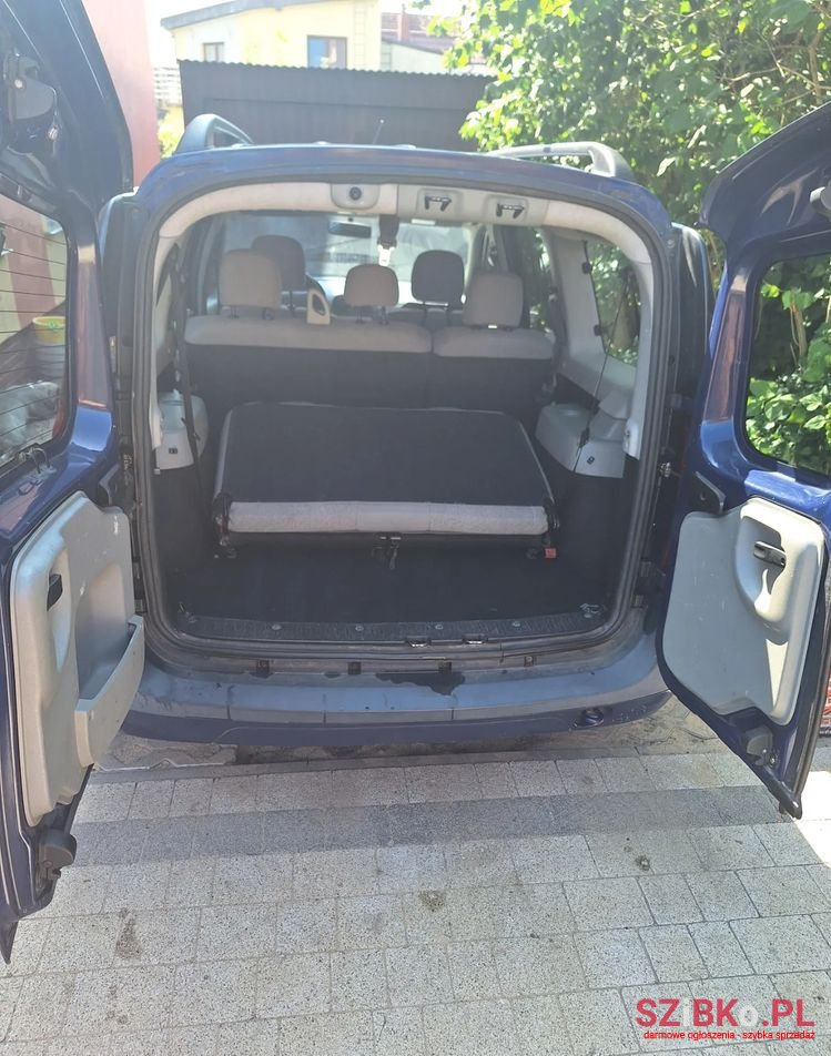 2007' Dacia Logan photo #6