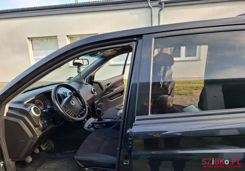 2008' SsangYong Actyon photo #6