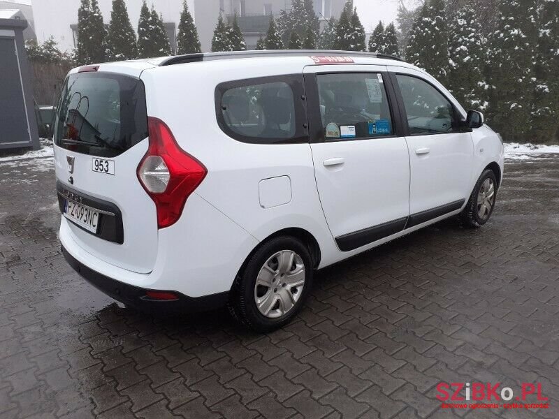 2017' Dacia Lodgy photo #3