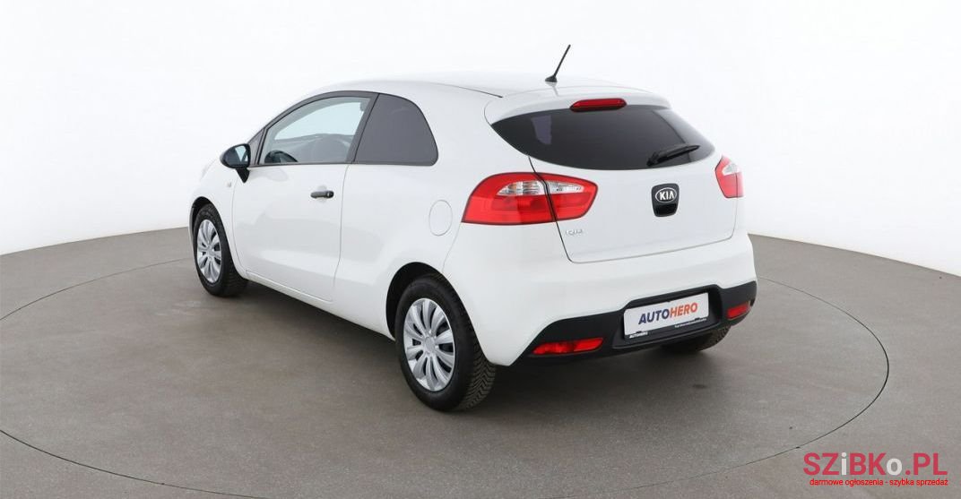 2012' Kia Rio photo #3