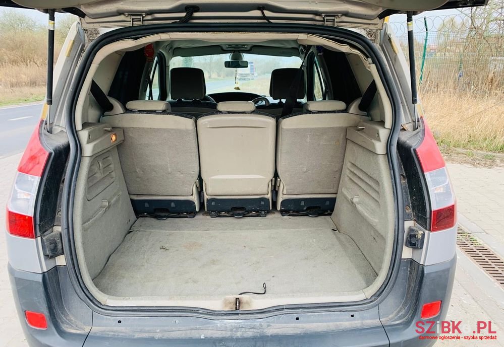 2005' Renault Scenic photo #6