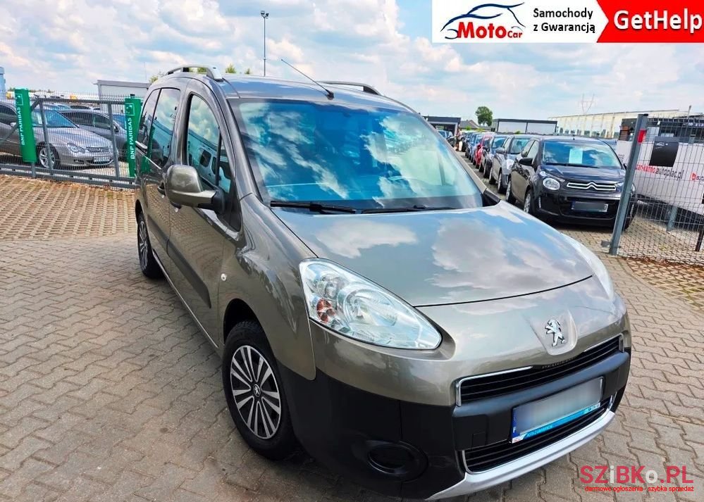 2013' Peugeot Partner photo #1