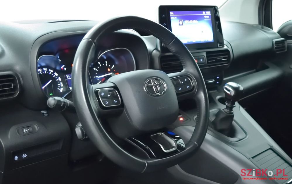 2020' Toyota ProAce City Verso photo #2