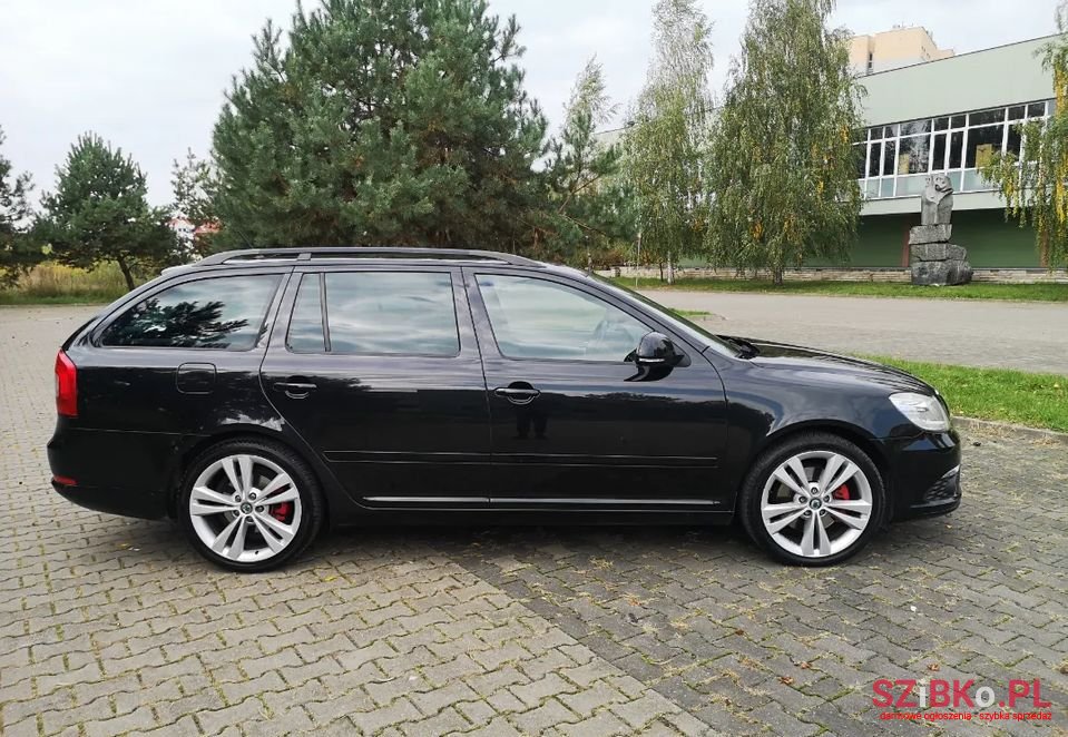 2009' Skoda Octavia photo #4