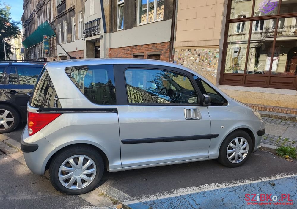 2006' Peugeot 1007 photo #1