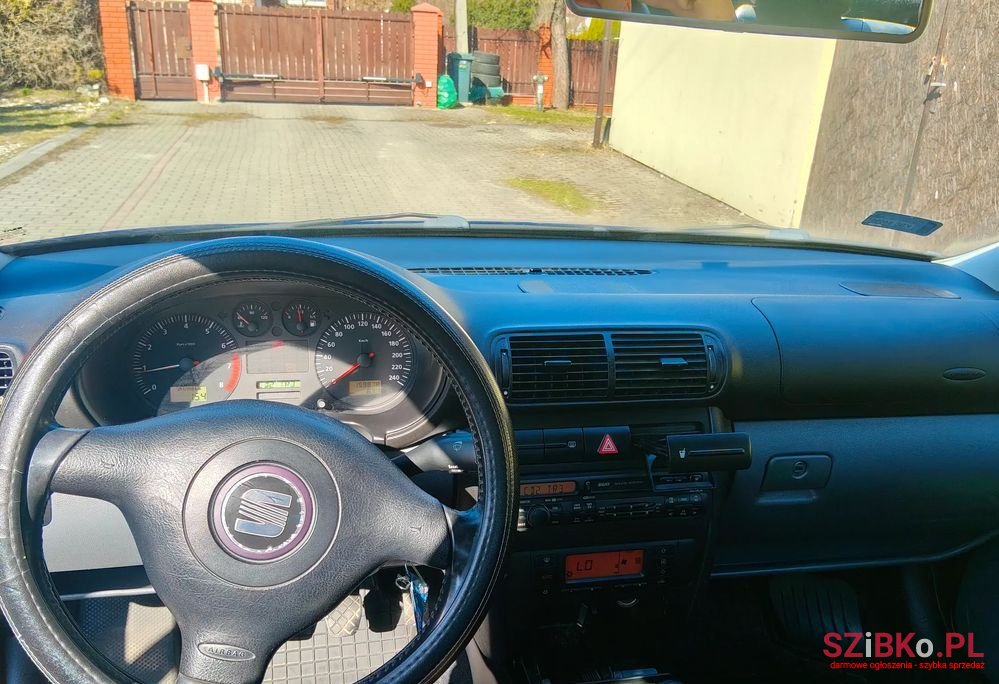 1999' SEAT Toledo photo #6