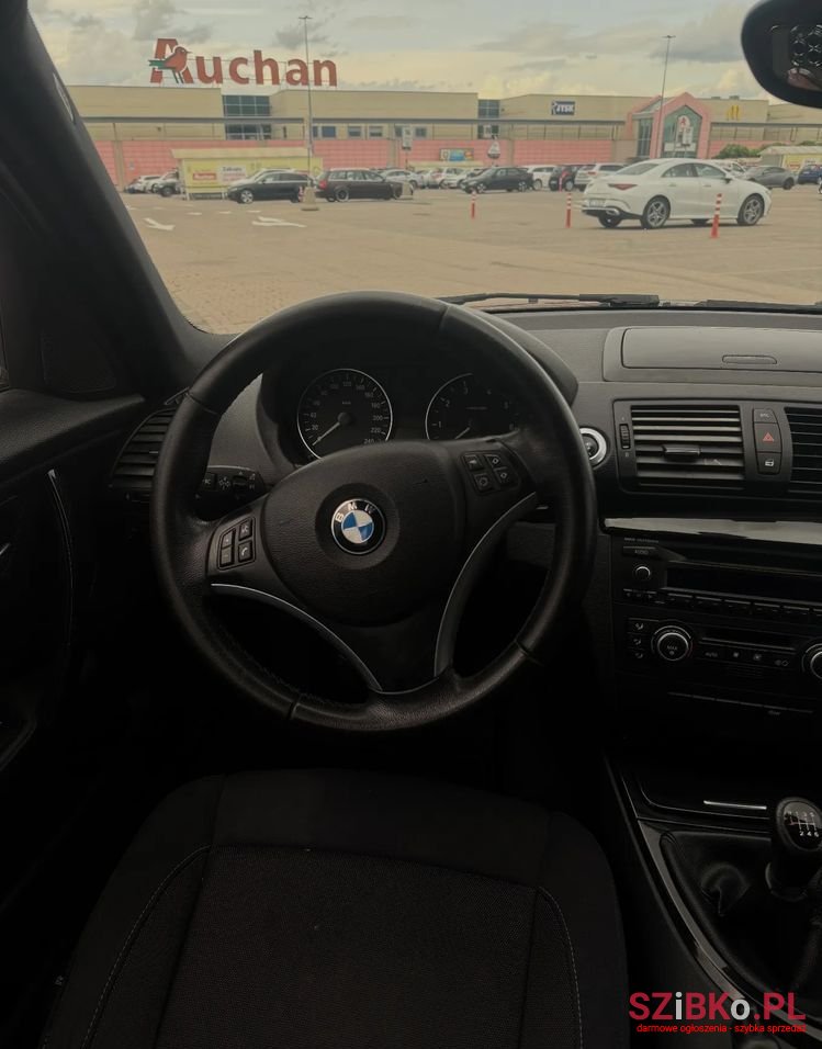 2007' BMW 1 Series 116I photo #5