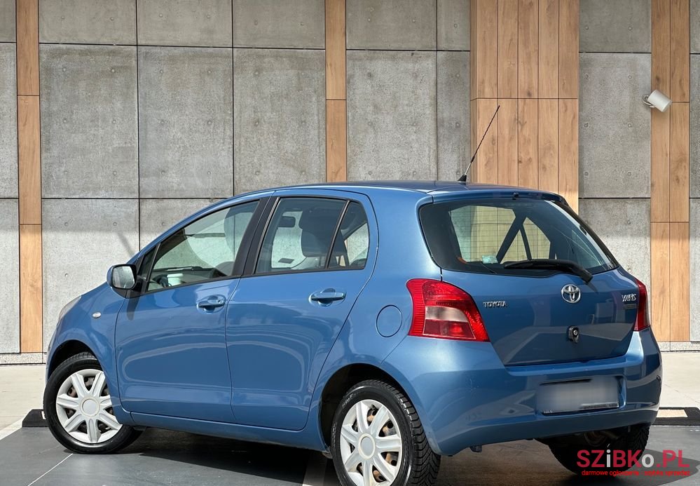 2009' Toyota Yaris 1.3 Prestige photo #4